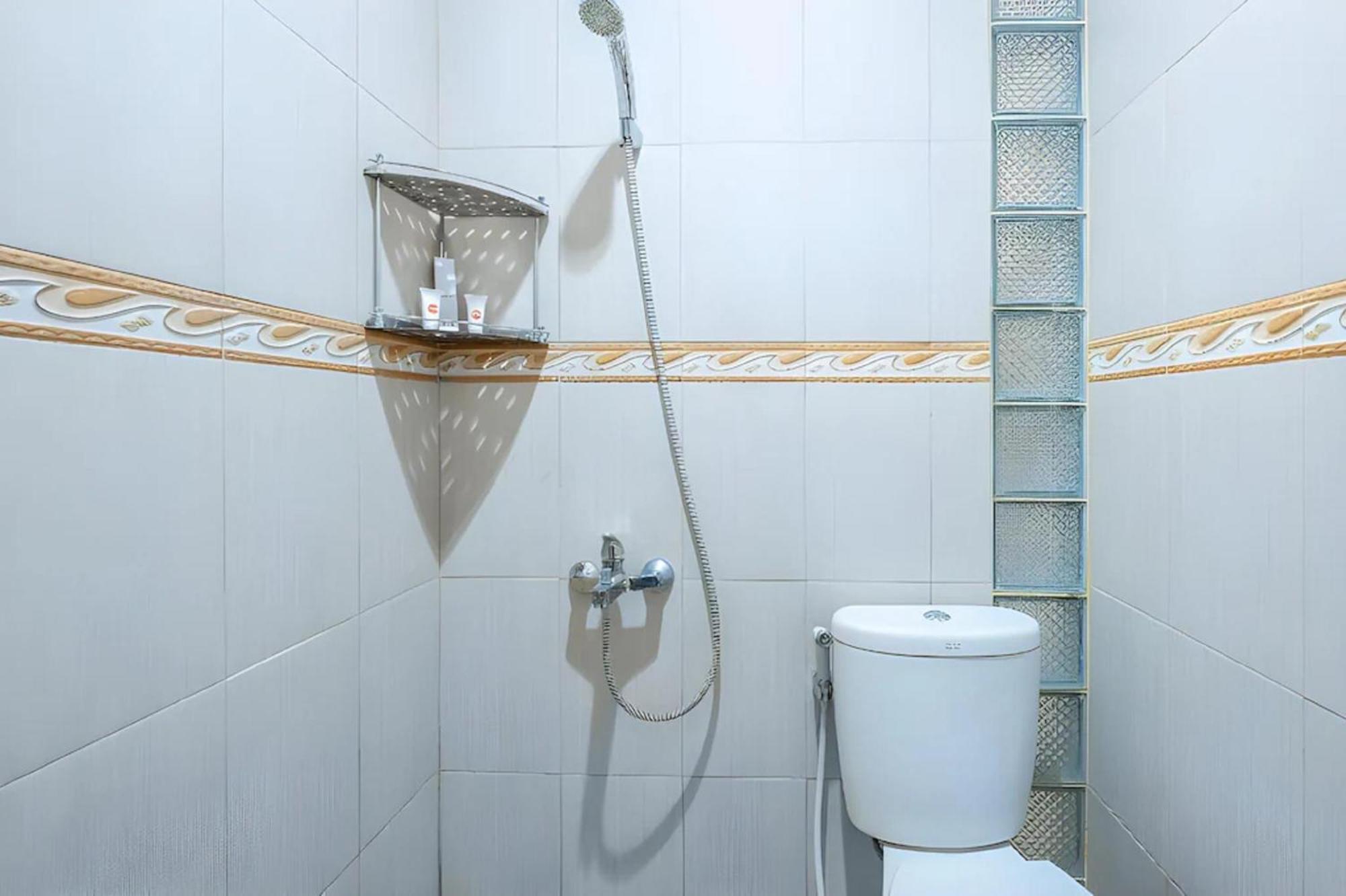 Oyo Collection O 1032 Rahayu Residence Syariah Cirebon Eksteriør bilde